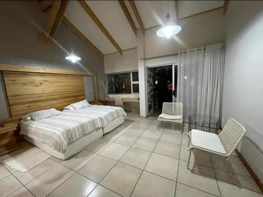 Villa Vista Guesthouse, Windhoek, Namibia Rom bilde